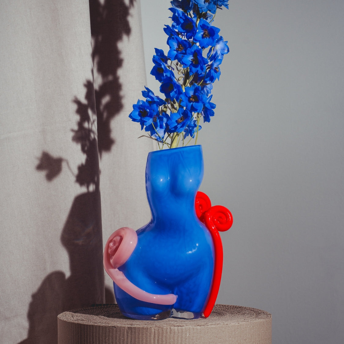 WOMAN VASE »FUTURA STAR«