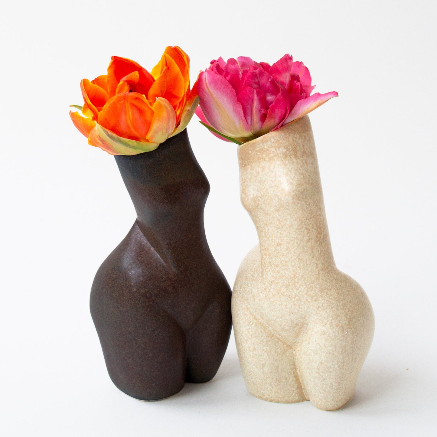 WOMAN VASE »MARILYN« SAND