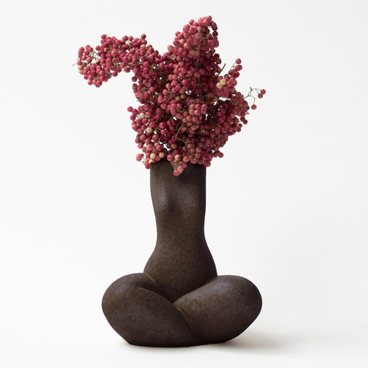 WOMAN VASE »GABRIELA« TERRA