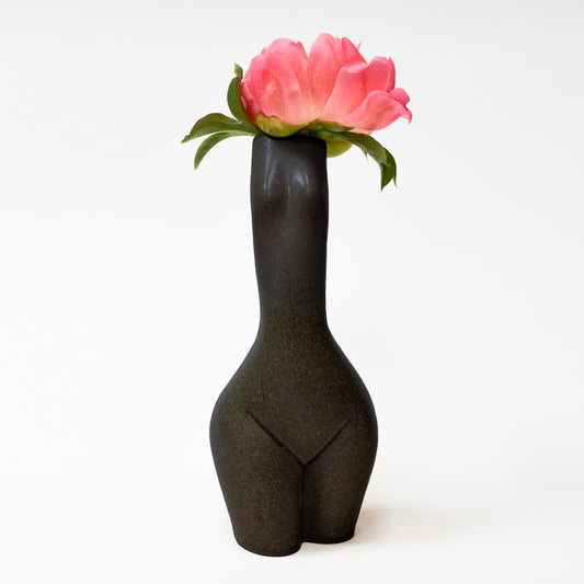 WOMAN VASE »HERBERTINE« TERRA