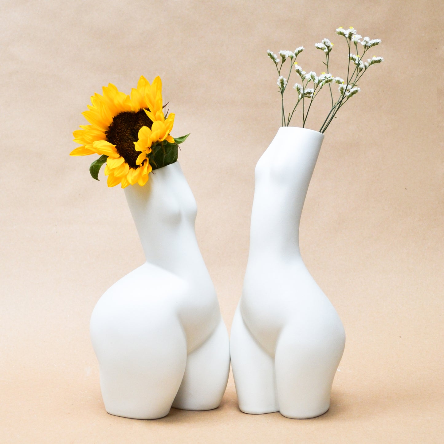 WOMAN VASE »HERBERTINE« WHITE