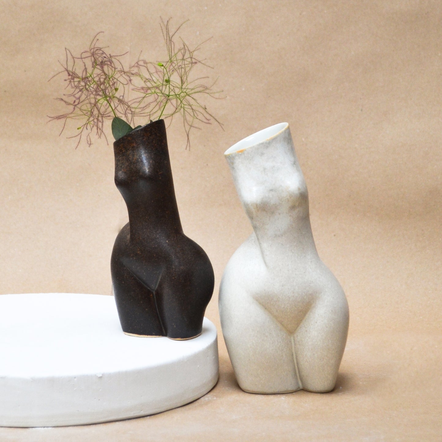 WOMAN VASE »MARILYN« TERRA