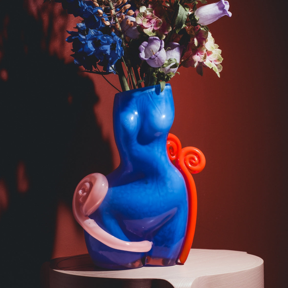 WOMAN VASE »FUTURA STAR«