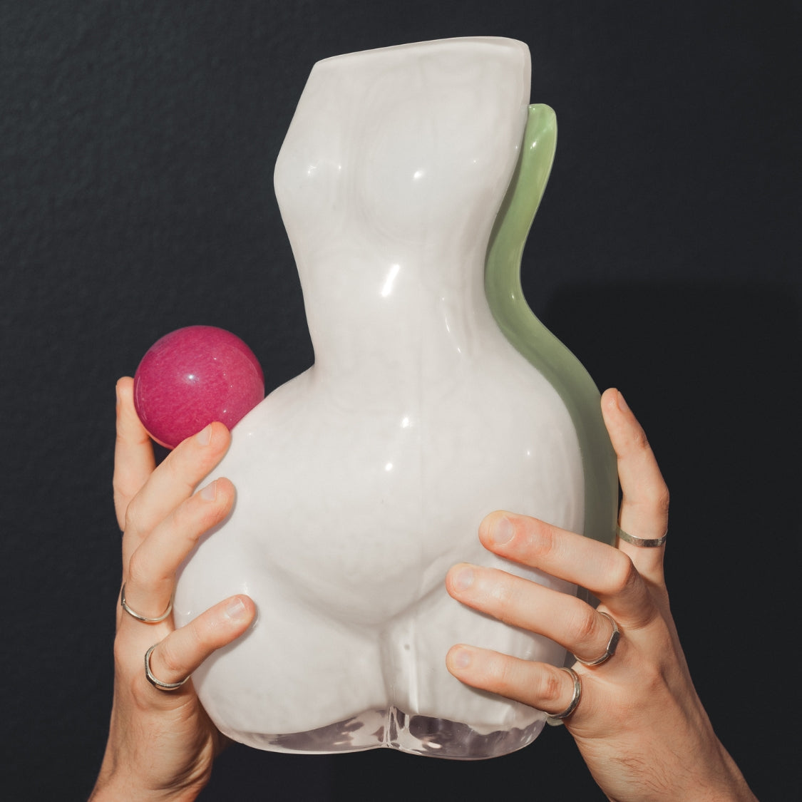 WOMAN VASE »FUTURA AIR«