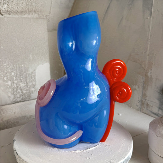 WOMAN VASE »FUTURA STAR«